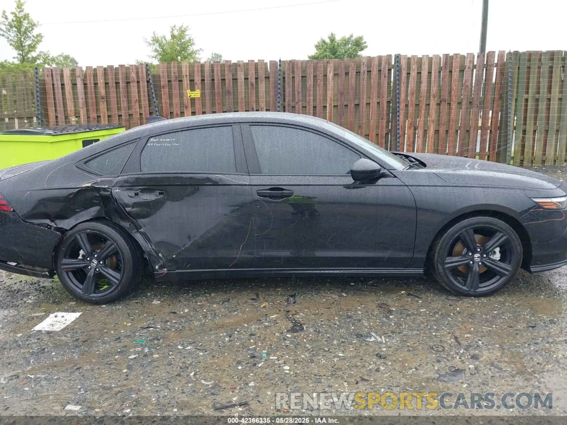 13 fotografías del automóvil dañado 1HGCY2F77SA024705 HONDA ACCORD 2025