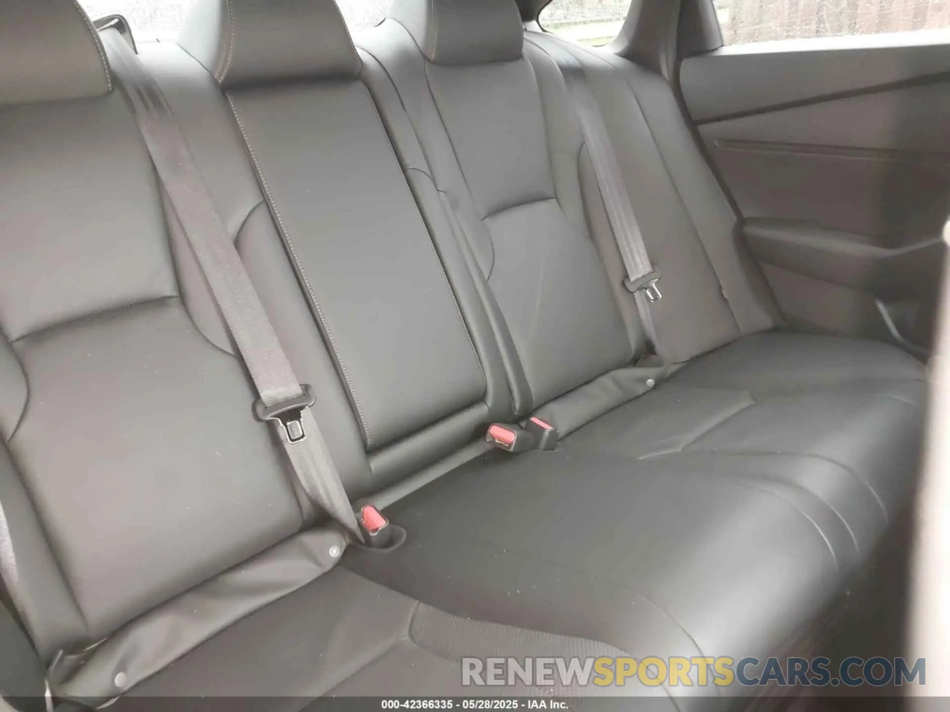 8 fotografías del automóvil dañado 1HGCY2F77SA024705 HONDA ACCORD 2025