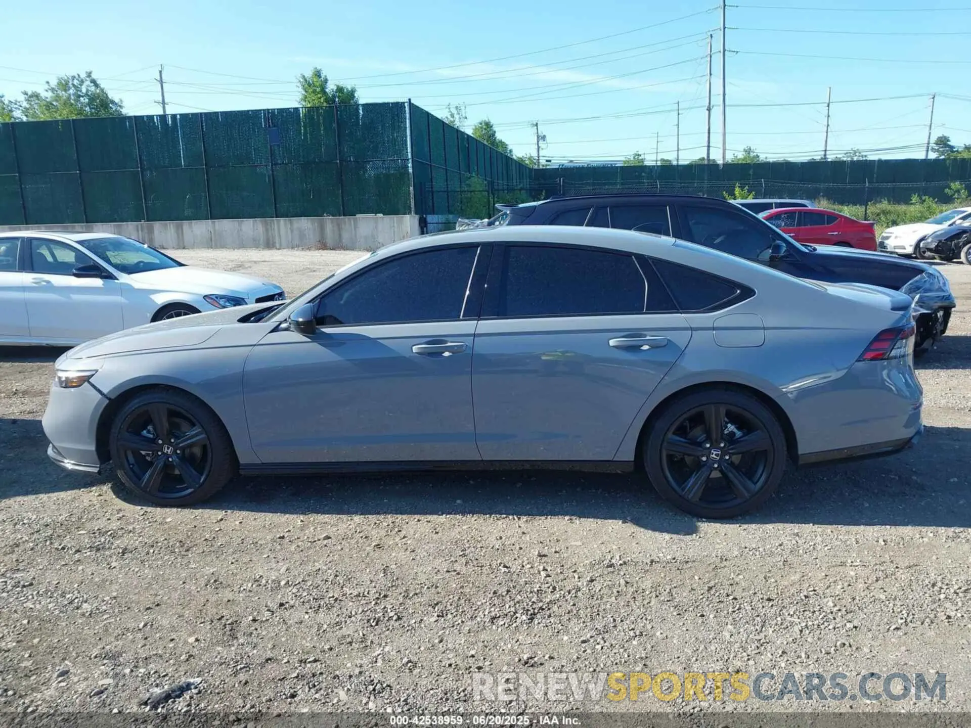 14 fotografías del automóvil dañado 1HGCY2F78SA030464 HONDA ACCORD 2025