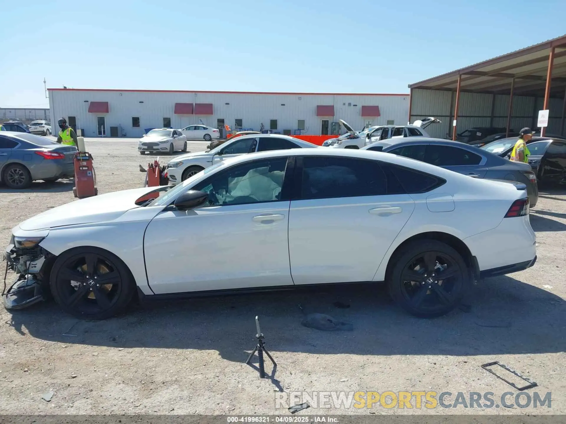 14 fotografías del automóvil dañado 1HGCY2F79SA020350 HONDA ACCORD 2025