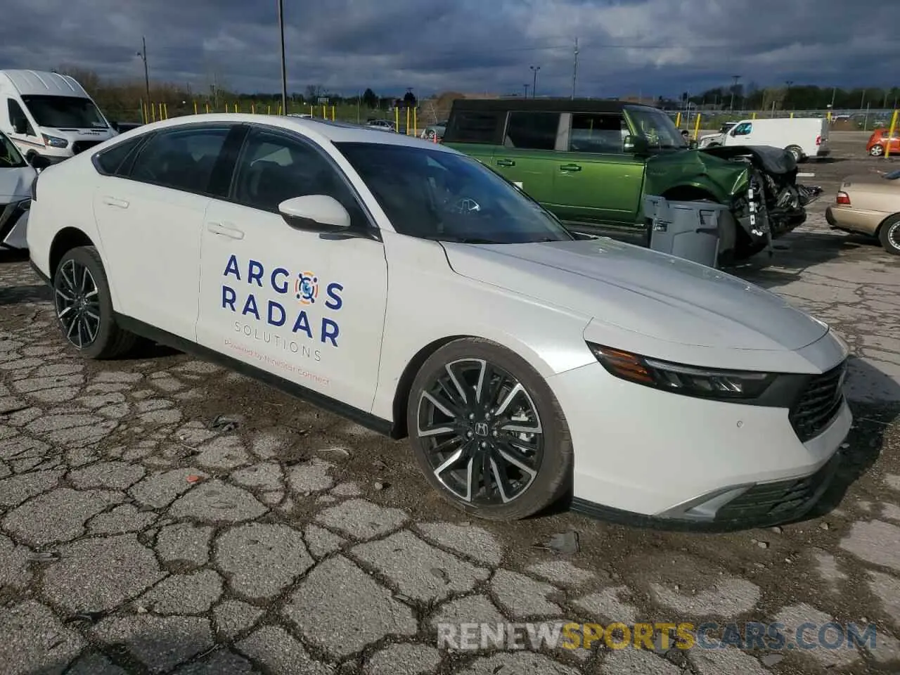 4 fotografías del automóvil dañado 1HGCY2F86SA015065 HONDA ACCORD 2025