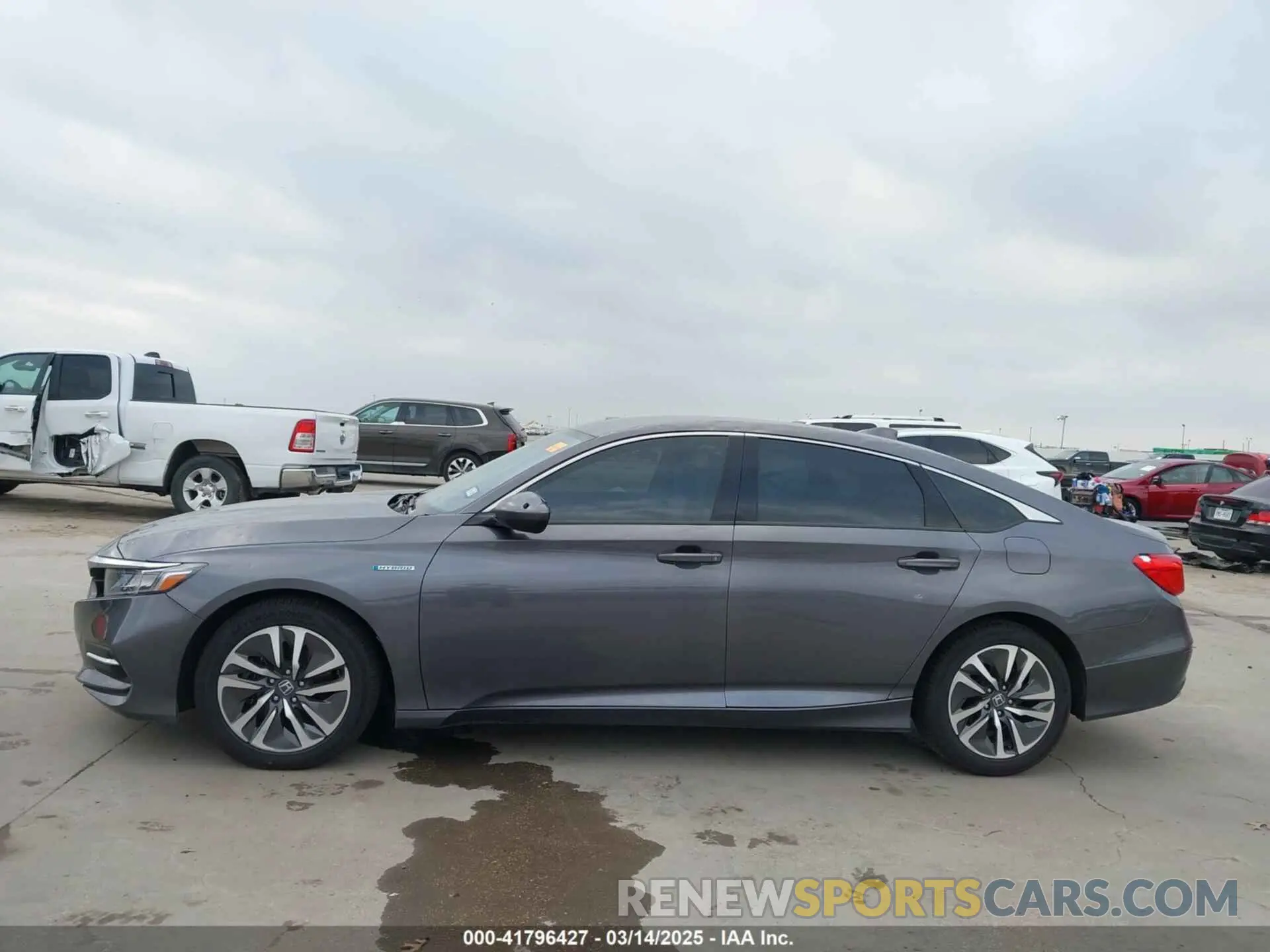 14 fotografías del automóvil dañado 1HGCV3F17KA019711 HONDA ACCORD HYBRID 2019