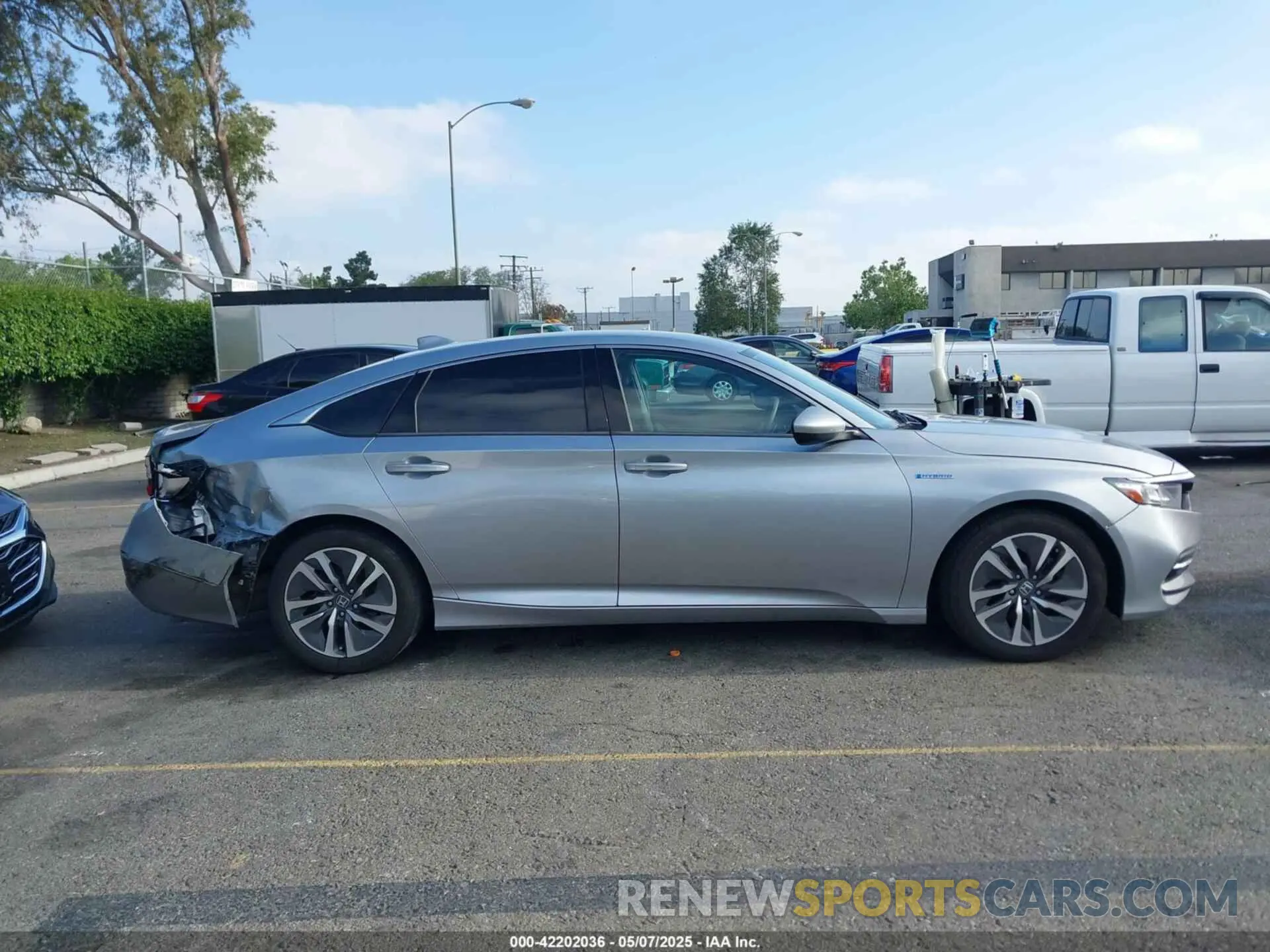 13 fotografías del automóvil dañado 1HGCV3F1XKA015328 HONDA ACCORD HYBRID 2019