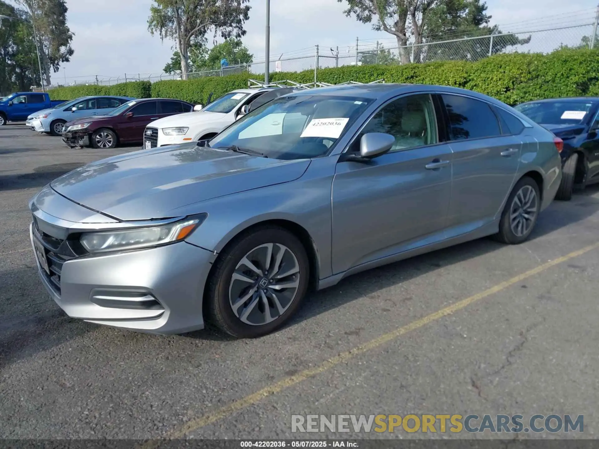 2 fotografías del automóvil dañado 1HGCV3F1XKA015328 HONDA ACCORD HYBRID 2019