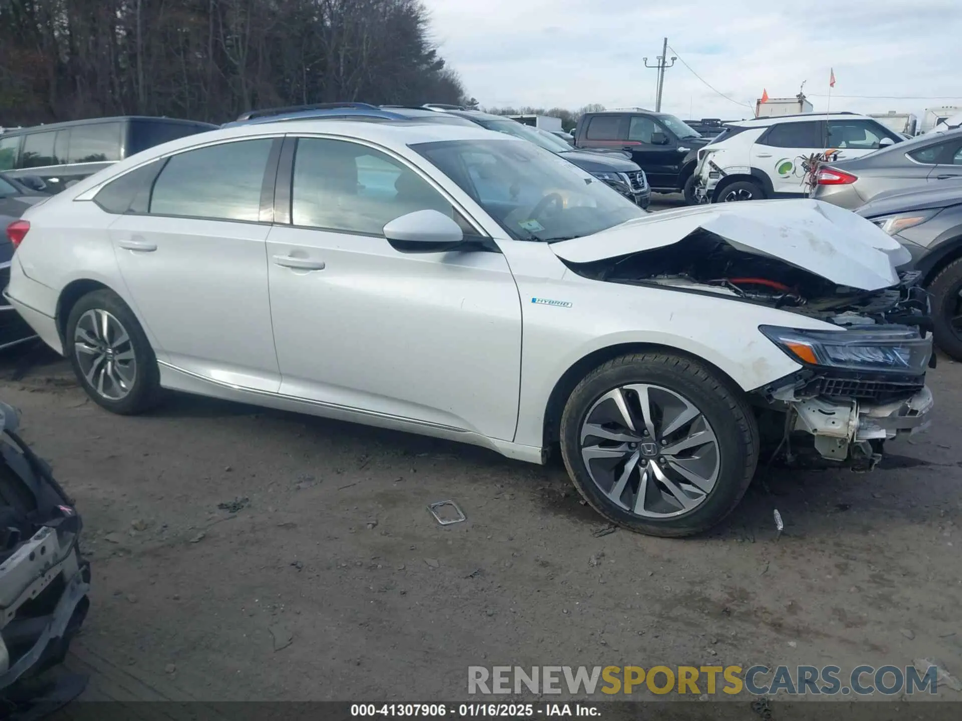 12 fotografías del automóvil dañado 1HGCV3F47KA016012 HONDA ACCORD HYBRID 2019