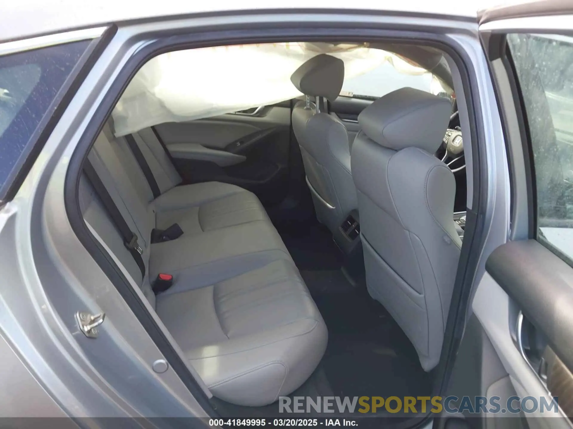 8 fotografías del automóvil dañado 1HGCV3F56KA001218 HONDA ACCORD HYBRID 2019