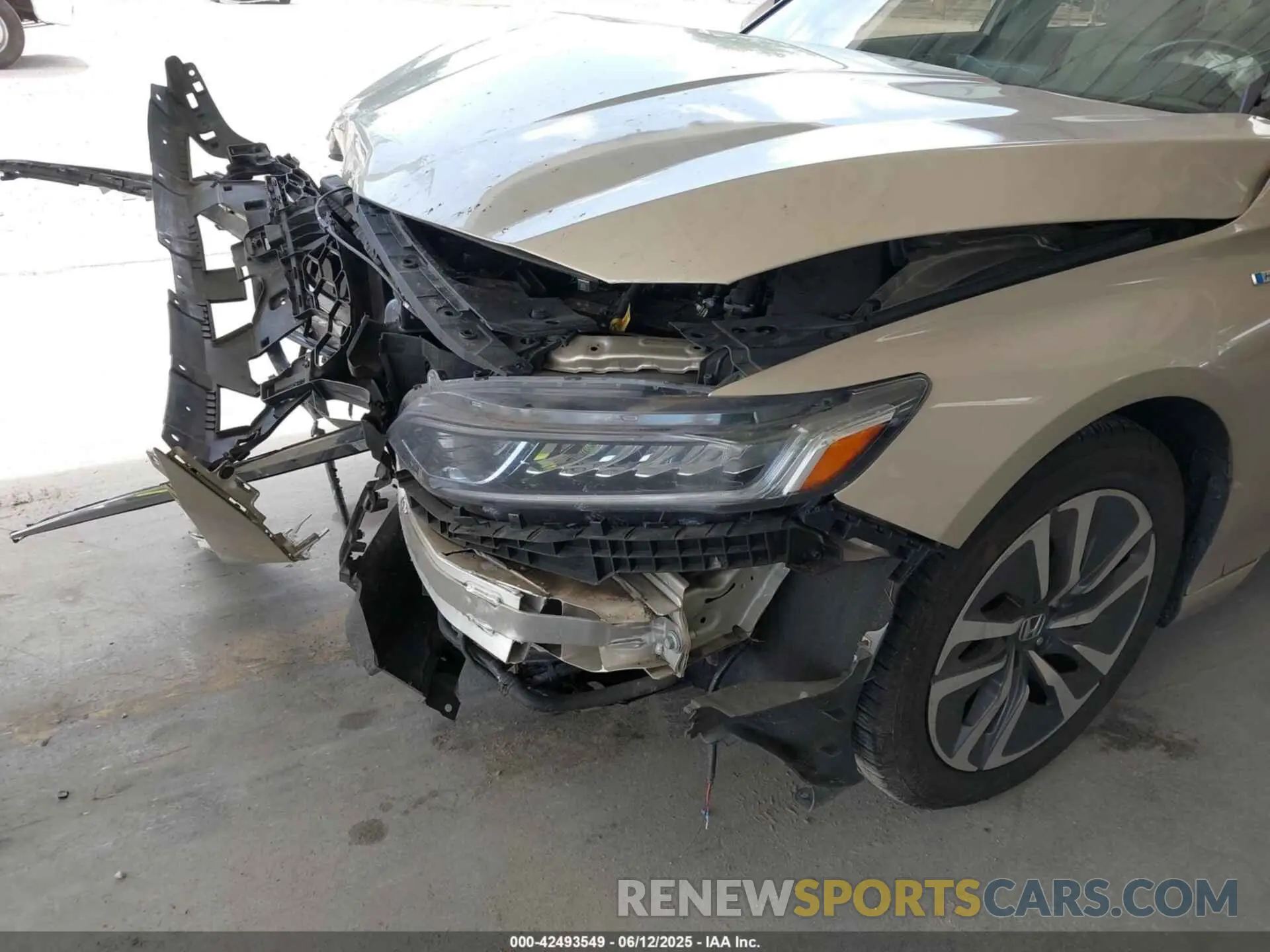 6 fotografías del automóvil dañado 1HGCV3F59KA015906 HONDA ACCORD HYBRID 2019