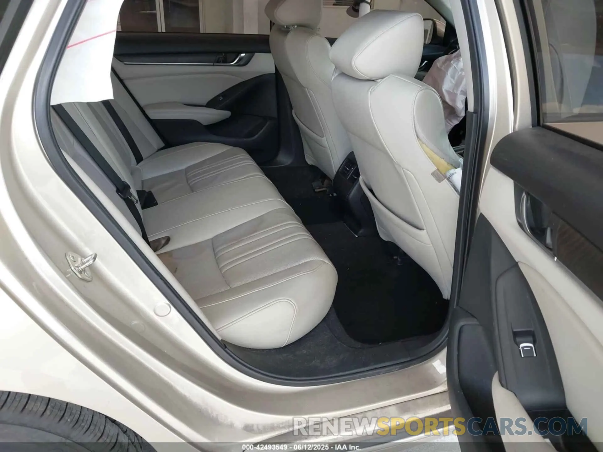 8 fotografías del automóvil dañado 1HGCV3F59KA015906 HONDA ACCORD HYBRID 2019