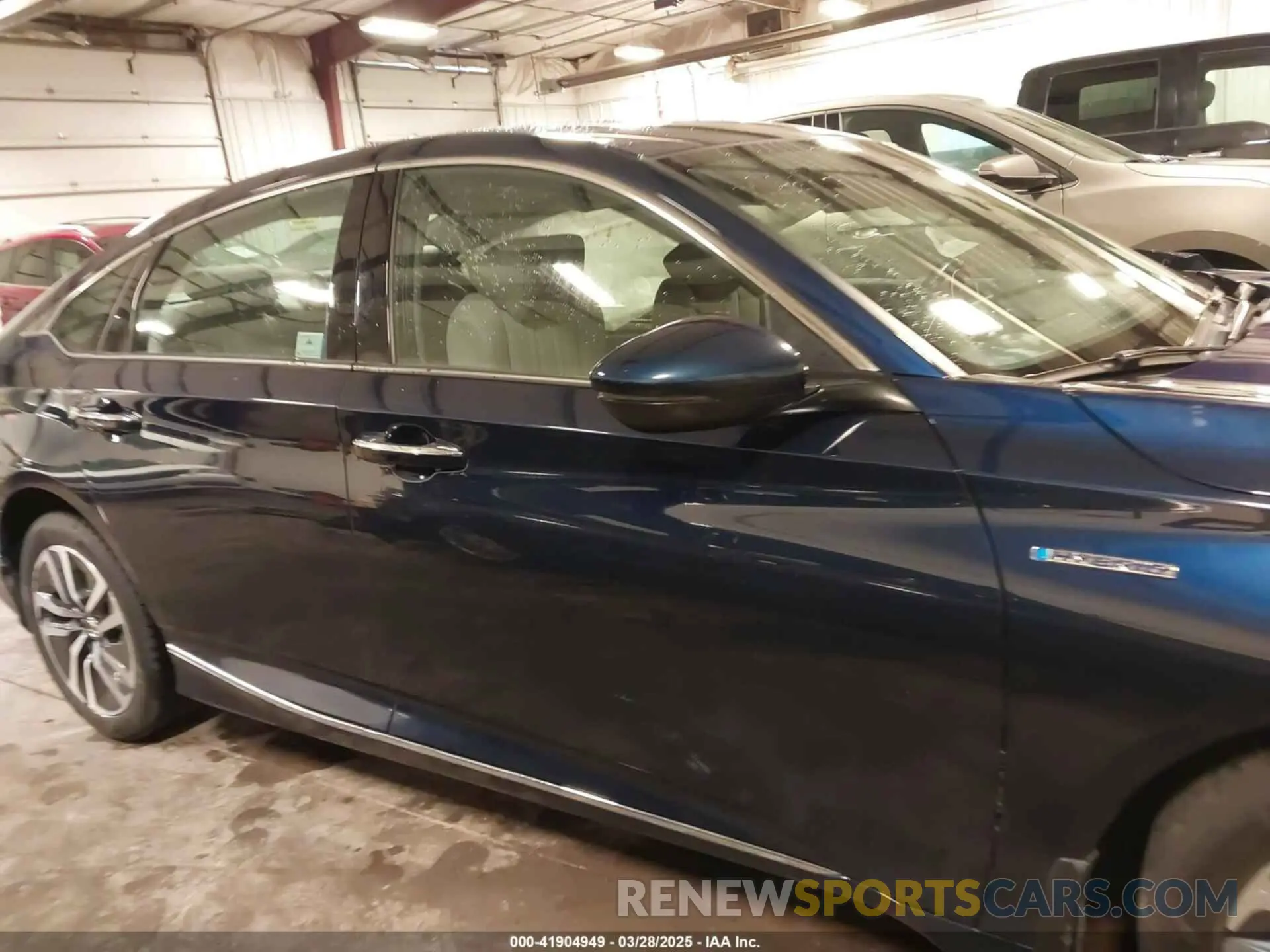 14 fotografías del automóvil dañado 1HGCV3F92KA005107 HONDA ACCORD HYBRID 2019