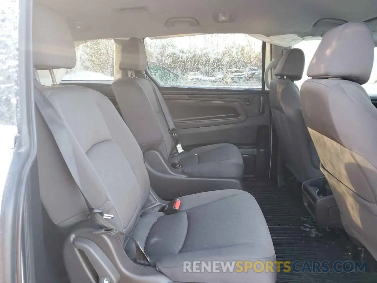 11 fotografías del automóvil dañado 5FNRL6H25KB500389 HONDA All Models 2019