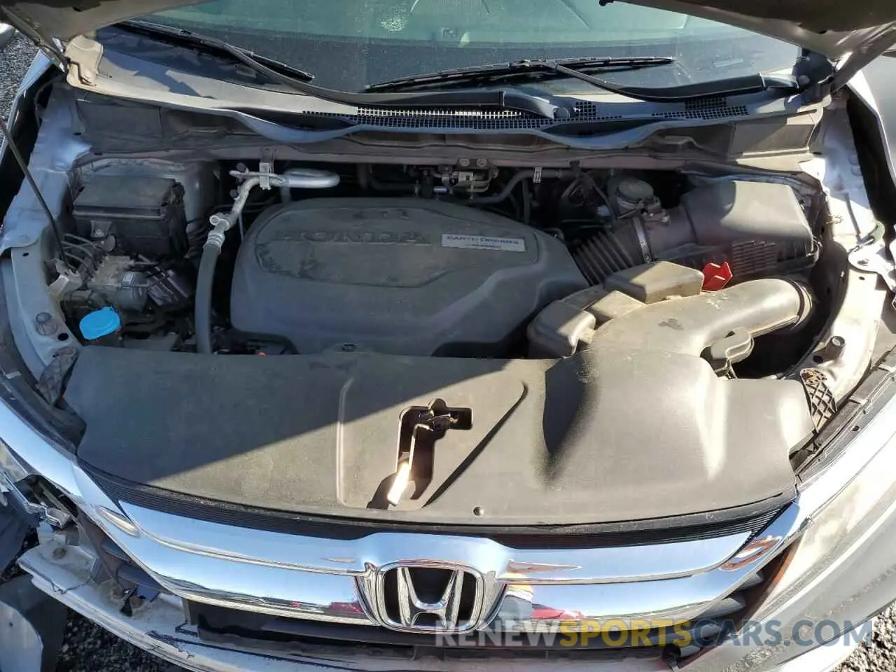 12 fotografías del automóvil dañado 5FNRL6H28KB023506 HONDA All Models 2019