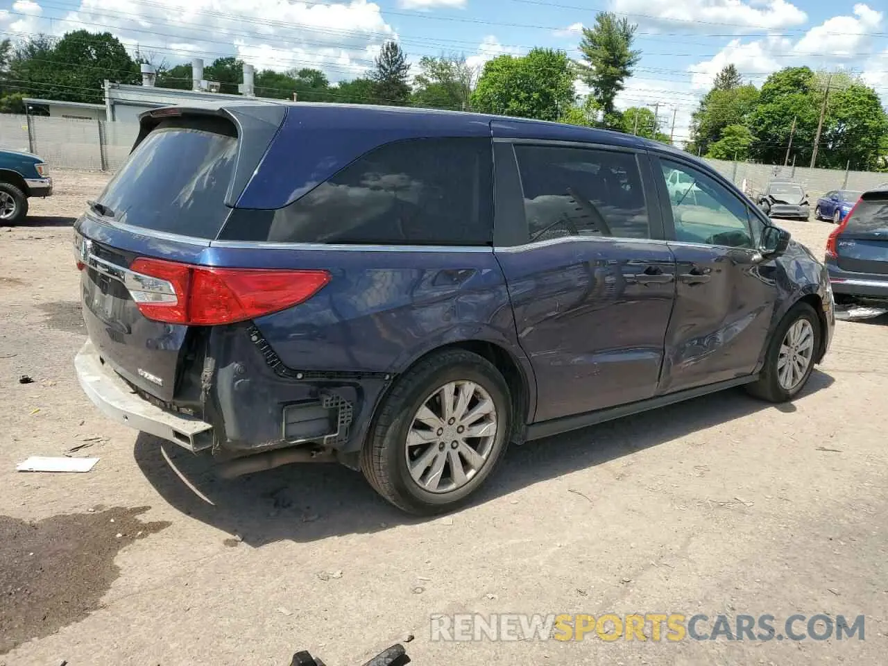 3 fotografías del automóvil dañado 5FNRL6H28KB027071 HONDA All Models 2019