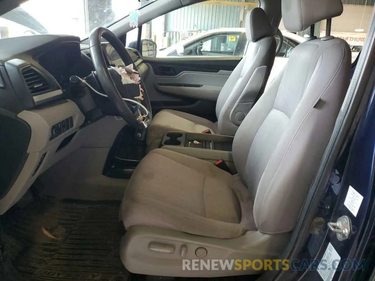 7 fotografías del automóvil dañado 5FNRL6H52KB094307 HONDA All Models 2019