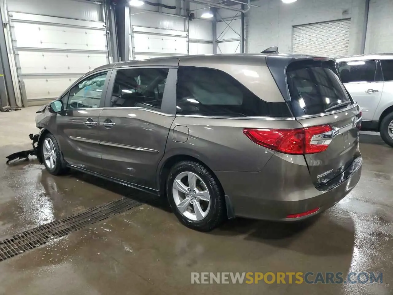2 fotografías del automóvil dañado 5FNRL6H56KB062976 HONDA All Models 2019