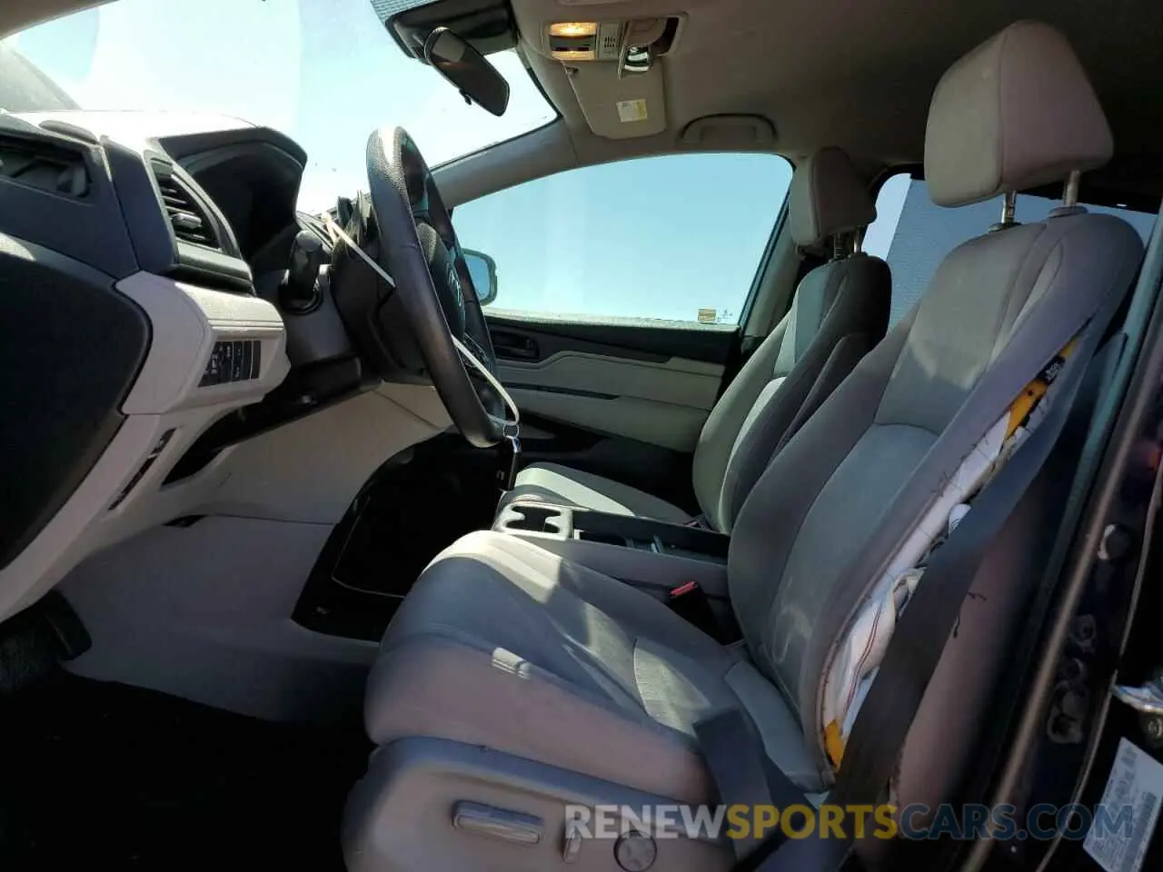 7 fotografías del automóvil dañado 5FNRL6H58KB088138 HONDA All Models 2019