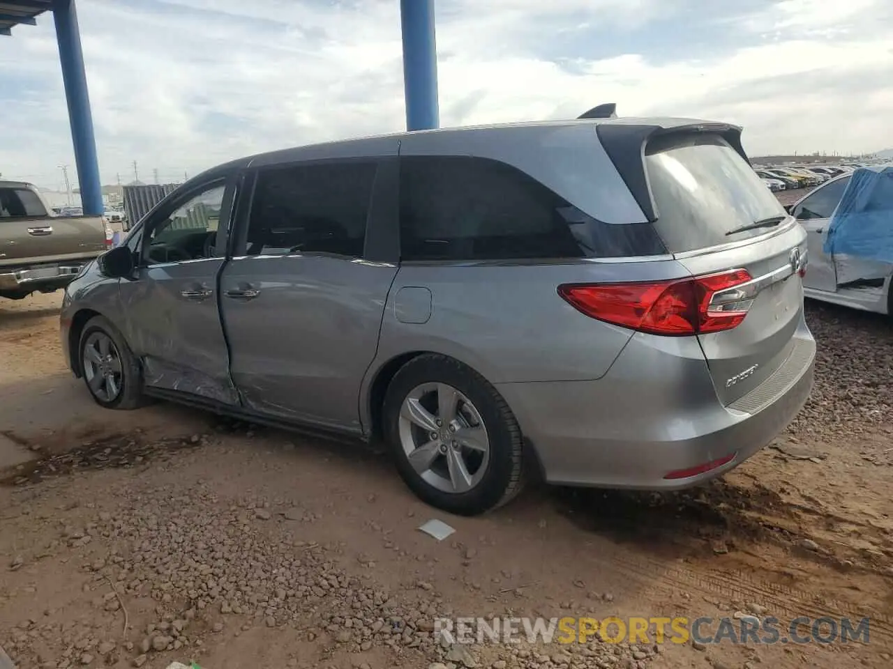 2 fotografías del automóvil dañado 5FNRL6H59KB010418 HONDA All Models 2019