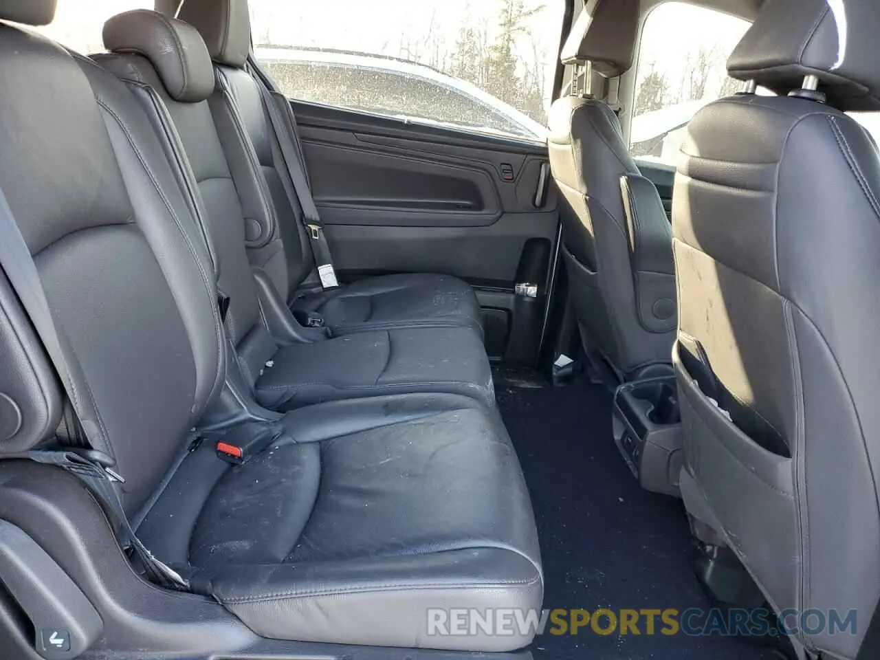 11 fotografías del automóvil dañado 5FNRL6H61KB506256 HONDA All Models 2019