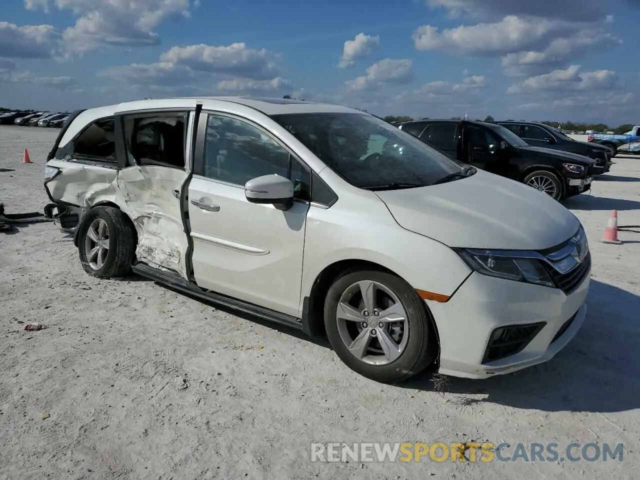 4 fotografías del automóvil dañado 5FNRL6H71KB004176 HONDA All Models 2019