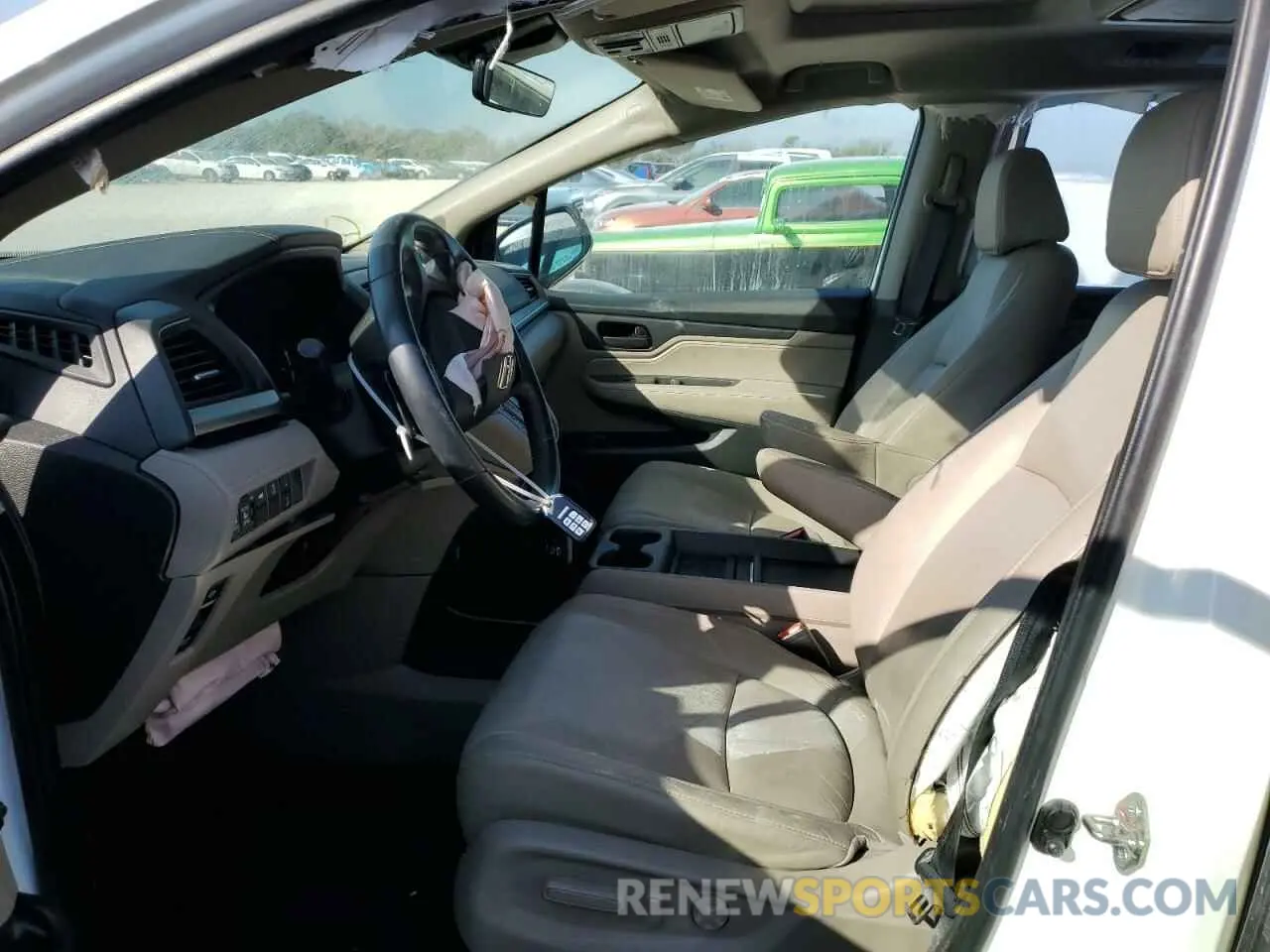 7 fotografías del automóvil dañado 5FNRL6H71KB004176 HONDA All Models 2019