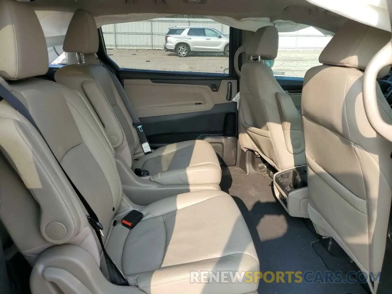 11 fotografías del automóvil dañado 5FNRL6H71KB032236 HONDA All Models 2019