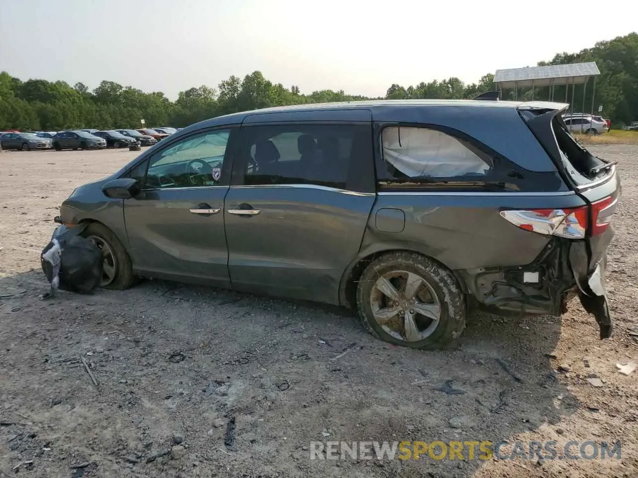 2 fotografías del automóvil dañado 5FNRL6H71KB032236 HONDA All Models 2019
