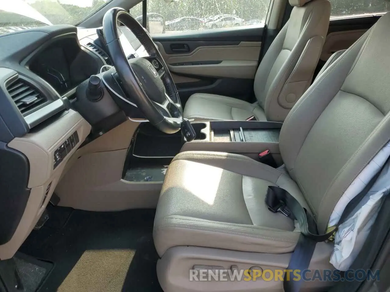 7 fotografías del automóvil dañado 5FNRL6H71KB032236 HONDA All Models 2019