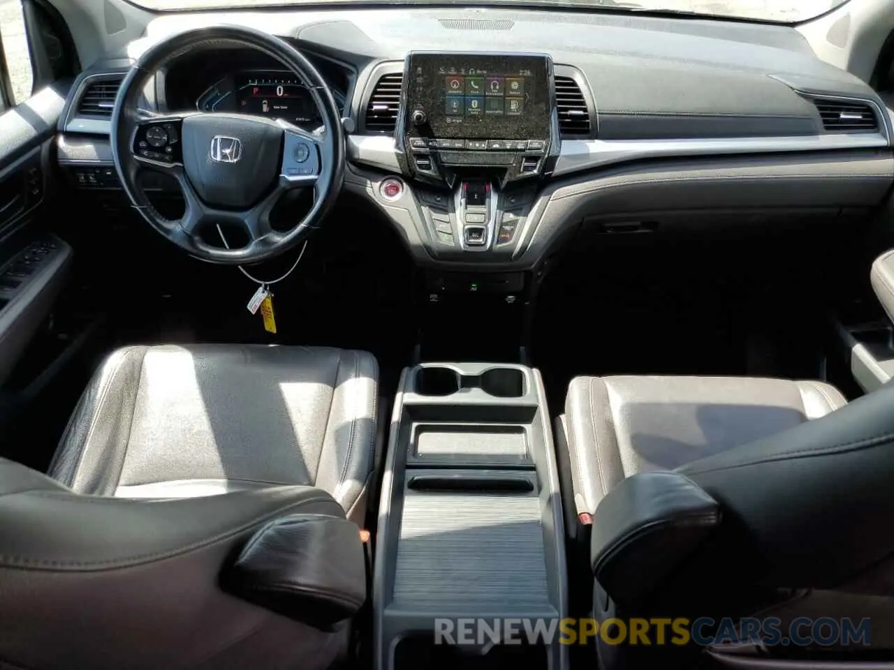 8 fotografías del automóvil dañado 5FNRL6H71KB066628 HONDA All Models 2019