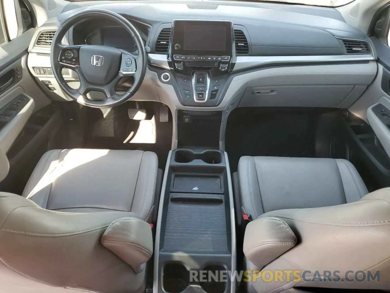 8 fotografías del automóvil dañado 5FNRL6H71KB086667 HONDA All Models 2019