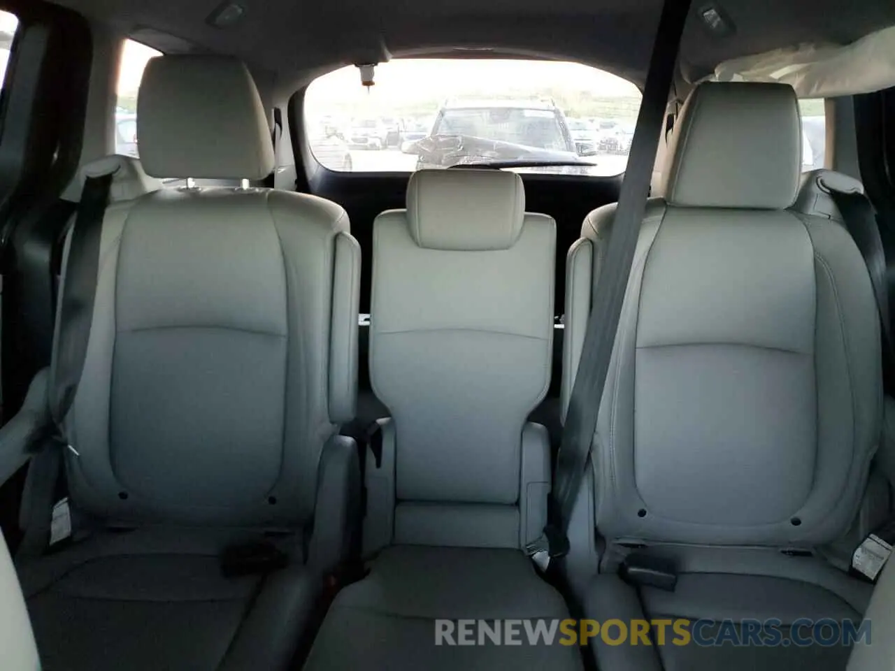 10 fotografías del automóvil dañado 5FNRL6H71KB126181 HONDA All Models 2019