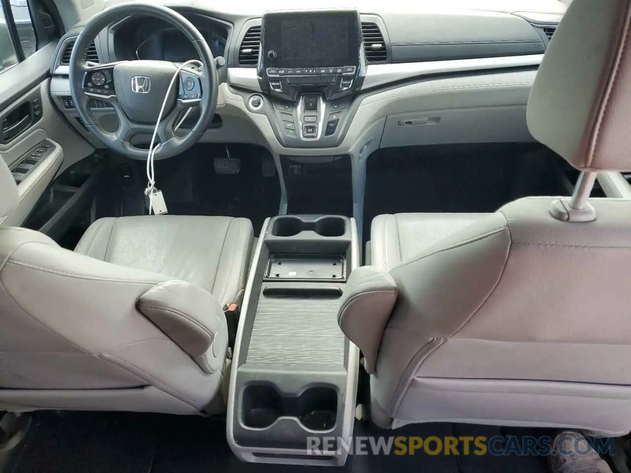 8 fotografías del automóvil dañado 5FNRL6H71KB126181 HONDA All Models 2019