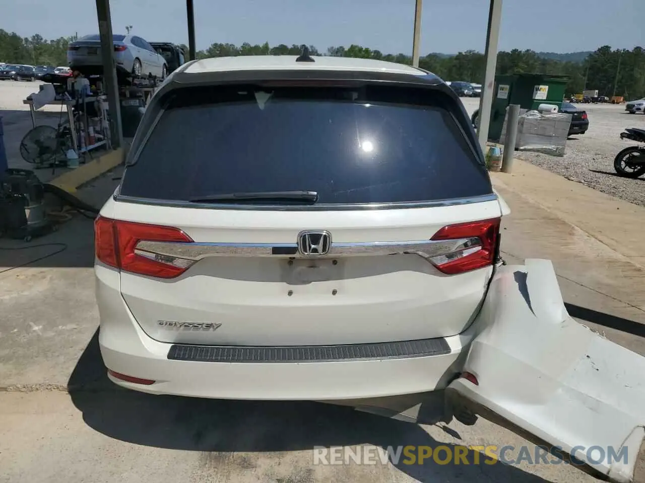6 fotografías del automóvil dañado 5FNRL6H73KB084208 HONDA All Models 2019