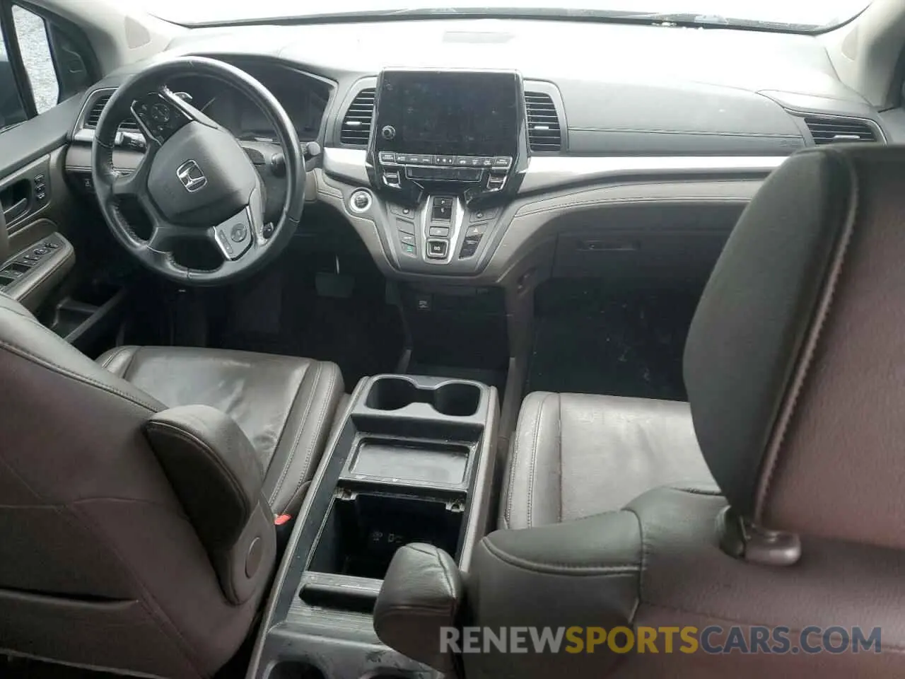 8 fotografías del automóvil dañado 5FNRL6H74KB099395 HONDA All Models 2019