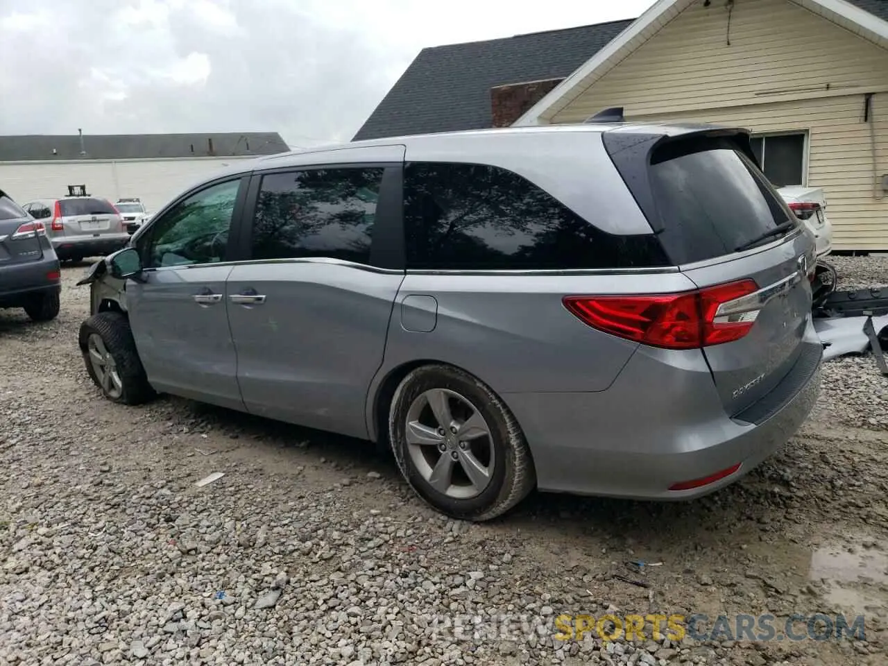 2 fotografías del automóvil dañado 5FNRL6H74KB117846 HONDA All Models 2019