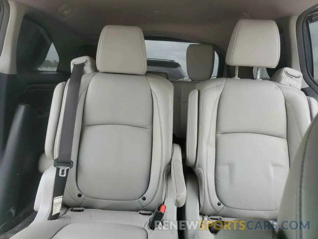10 fotografías del automóvil dañado 5FNRL6H74KB132931 HONDA All Models 2019
