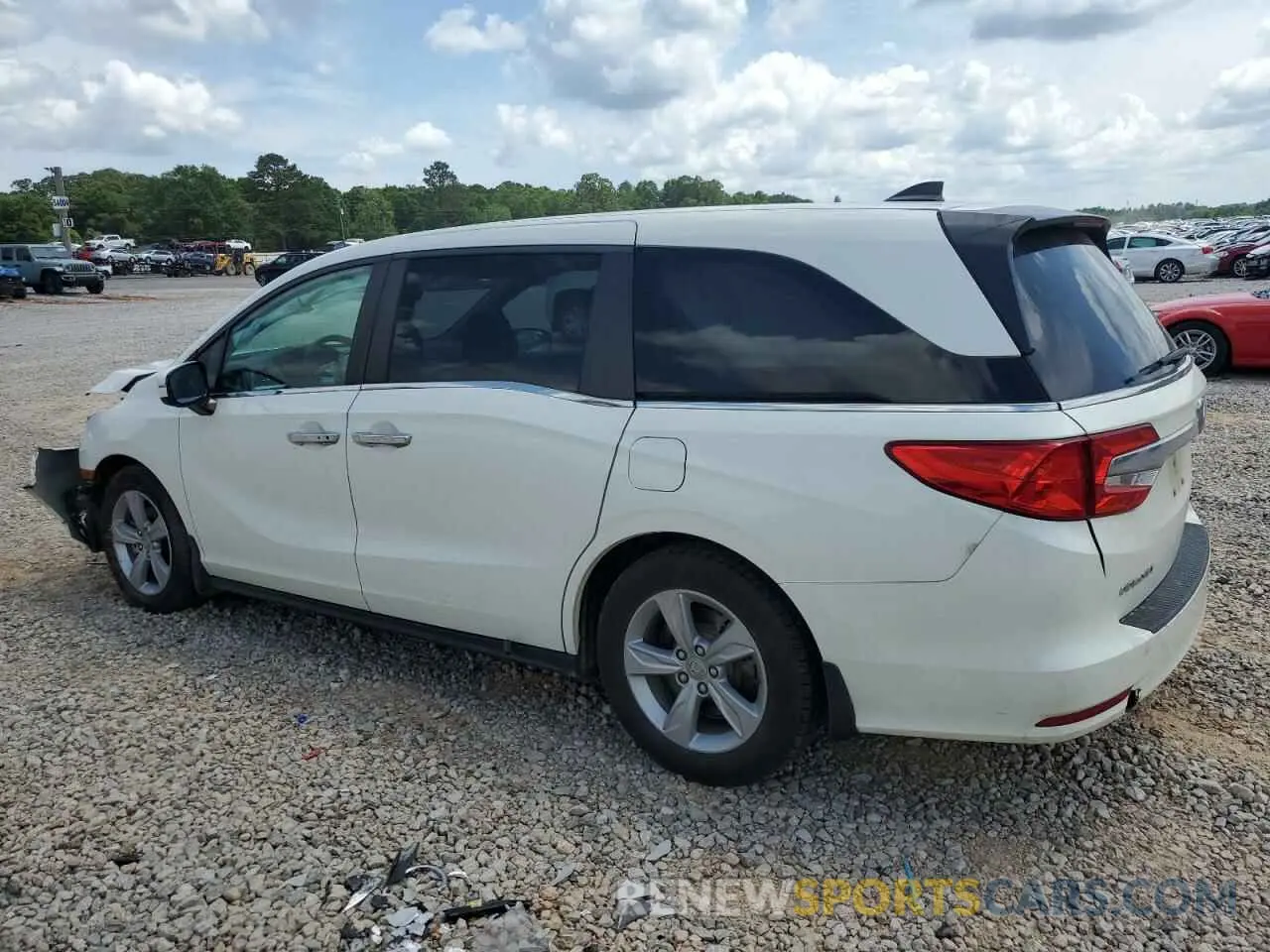 2 fotografías del automóvil dañado 5FNRL6H75KB003287 HONDA All Models 2019