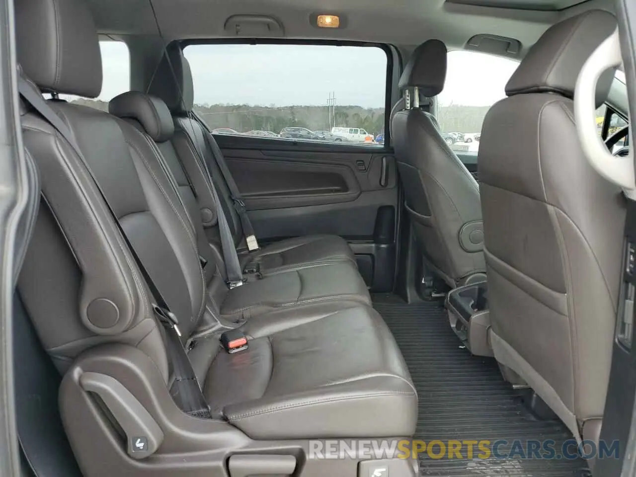 11 fotografías del automóvil dañado 5FNRL6H75KB034006 HONDA All Models 2019