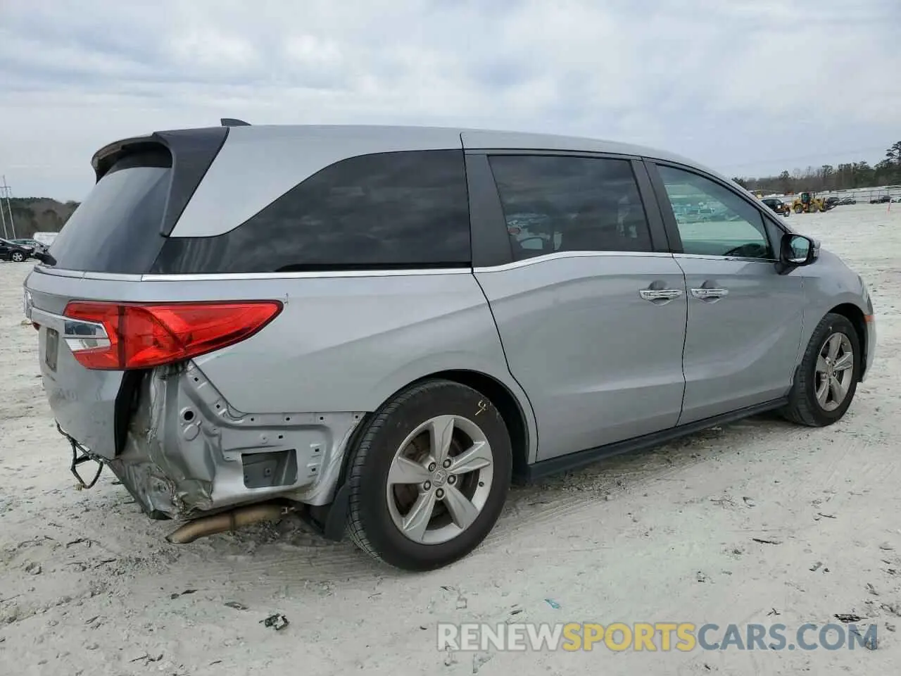 3 fotografías del automóvil dañado 5FNRL6H75KB034006 HONDA All Models 2019