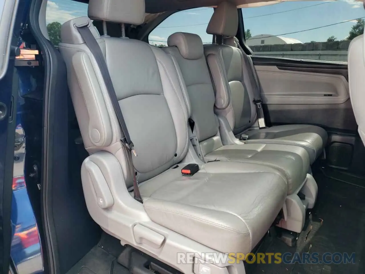 11 fotografías del automóvil dañado 5FNRL6H76KB044267 HONDA All Models 2019