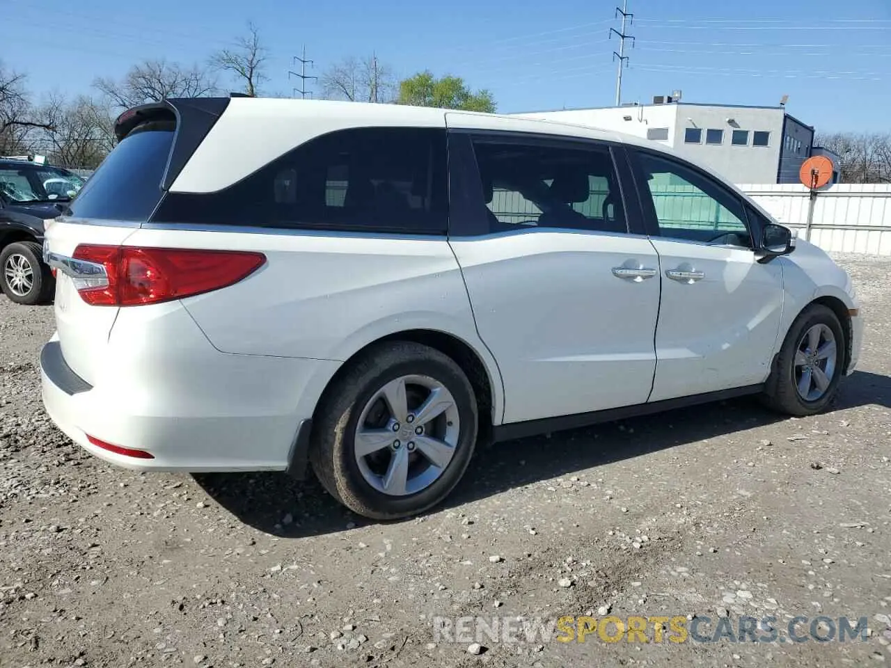 3 fotografías del automóvil dañado 5FNRL6H76KB058458 HONDA All Models 2019