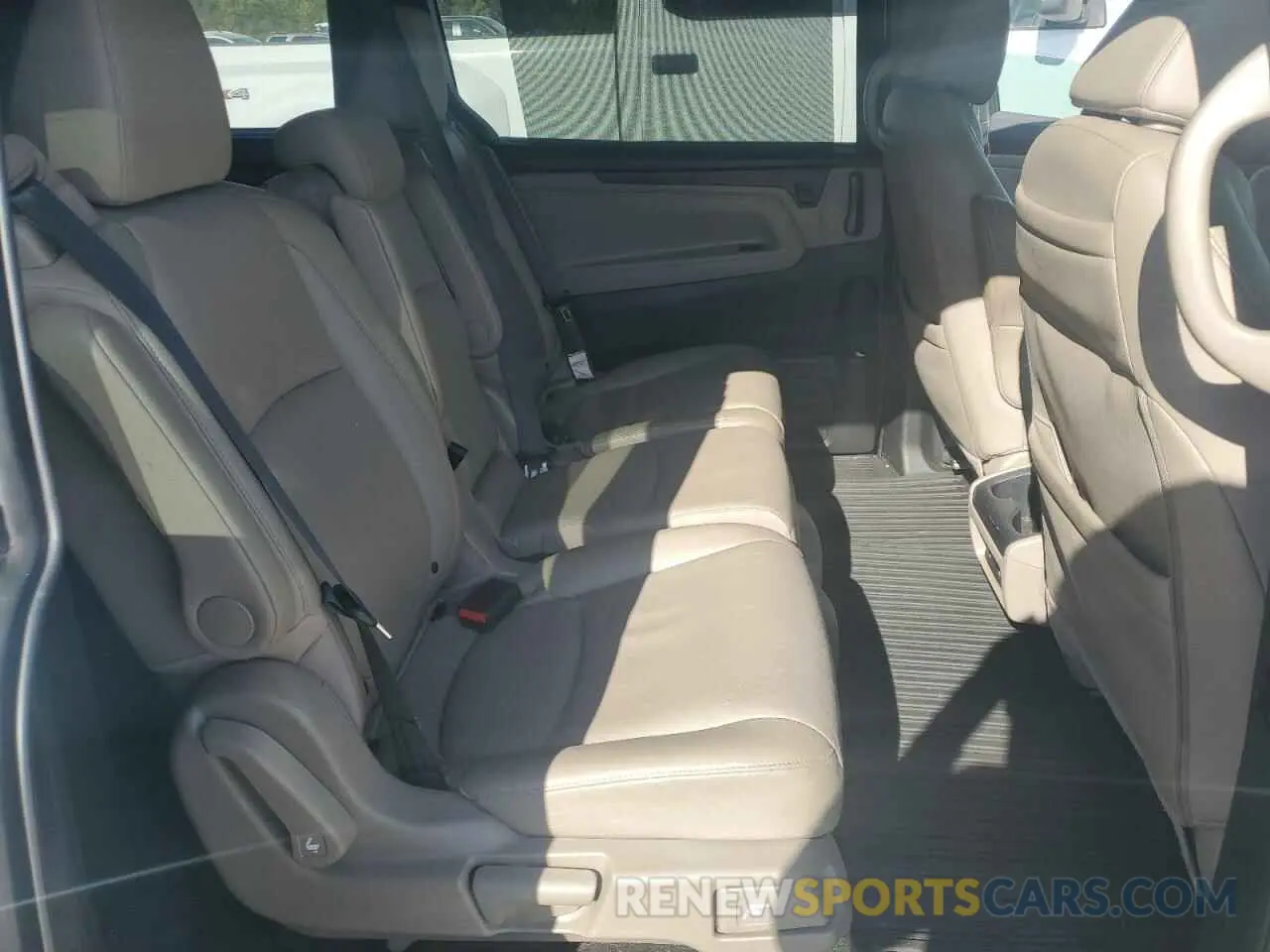 11 fotografías del automóvil dañado 5FNRL6H77KB011231 HONDA All Models 2019