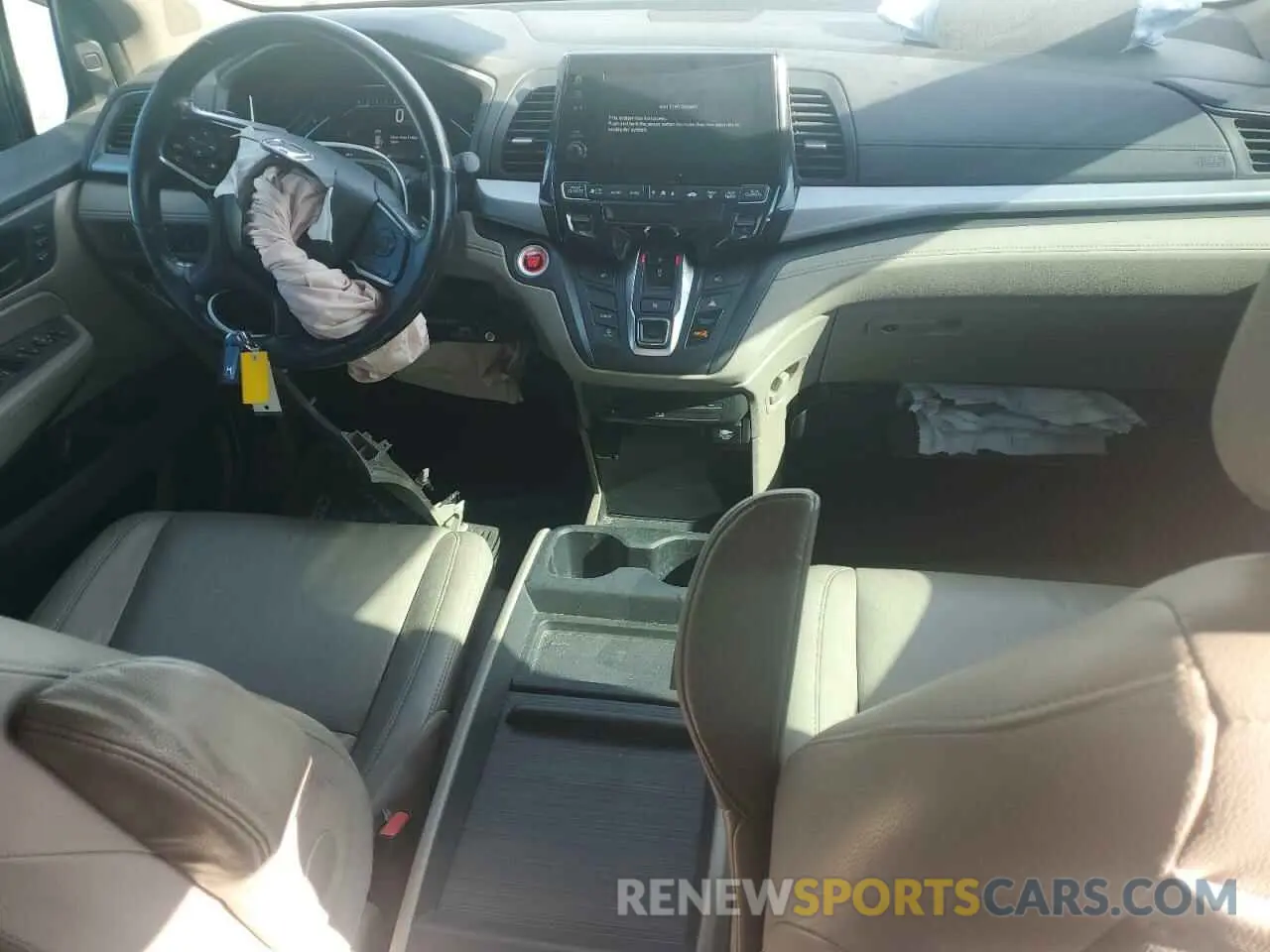 8 fotografías del automóvil dañado 5FNRL6H77KB011231 HONDA All Models 2019