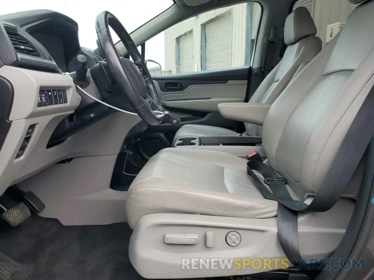 7 fotografías del automóvil dañado 5FNRL6H78KB018186 HONDA All Models 2019