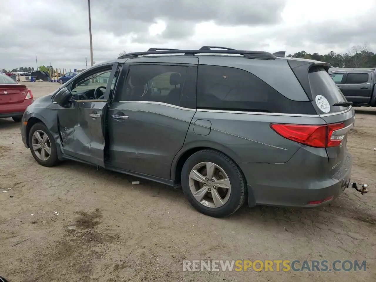 2 fotografías del automóvil dañado 5FNRL6H78KB071079 HONDA All Models 2019