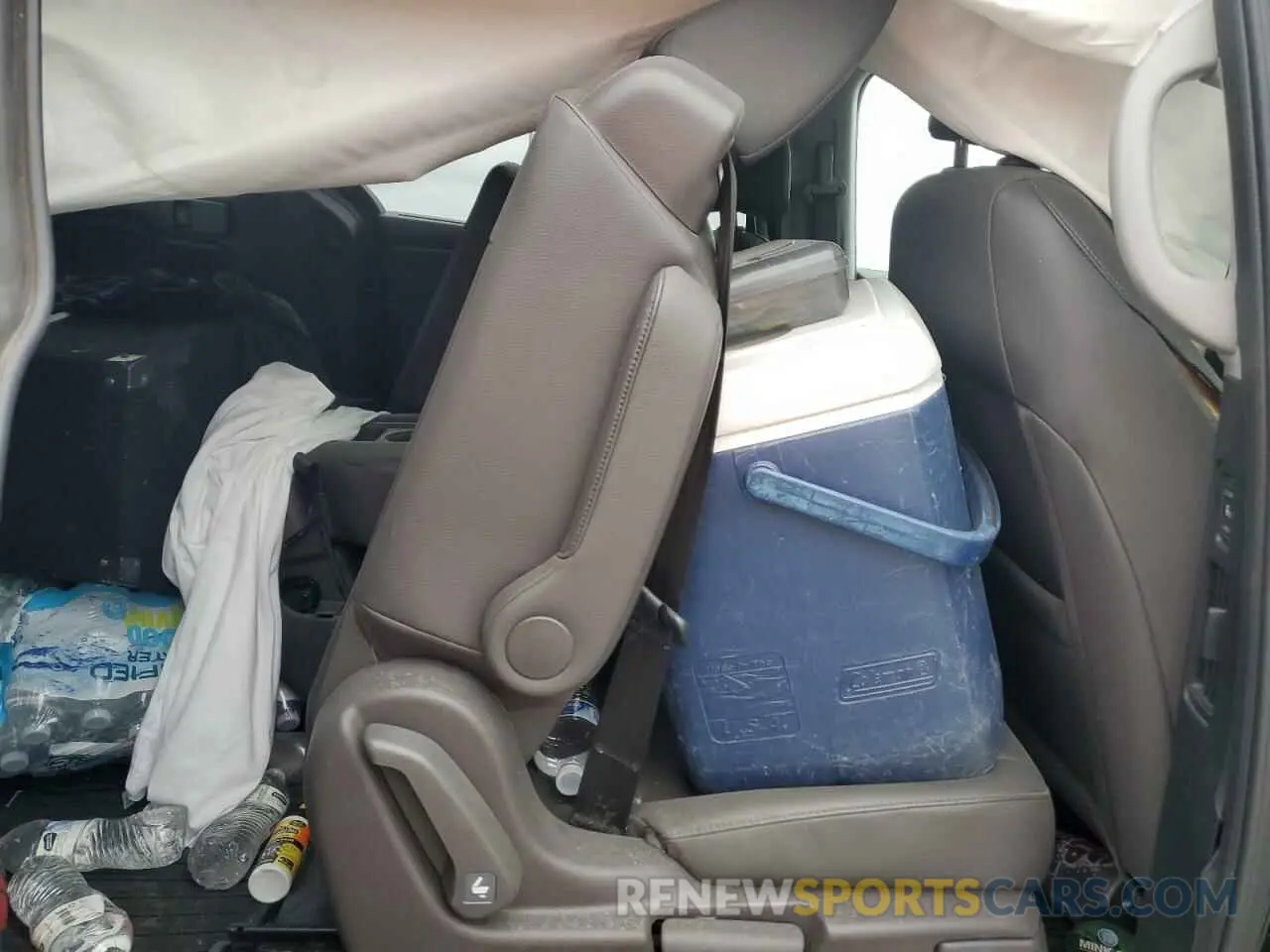 11 fotografías del automóvil dañado 5FNRL6H78KB117655 HONDA All Models 2019