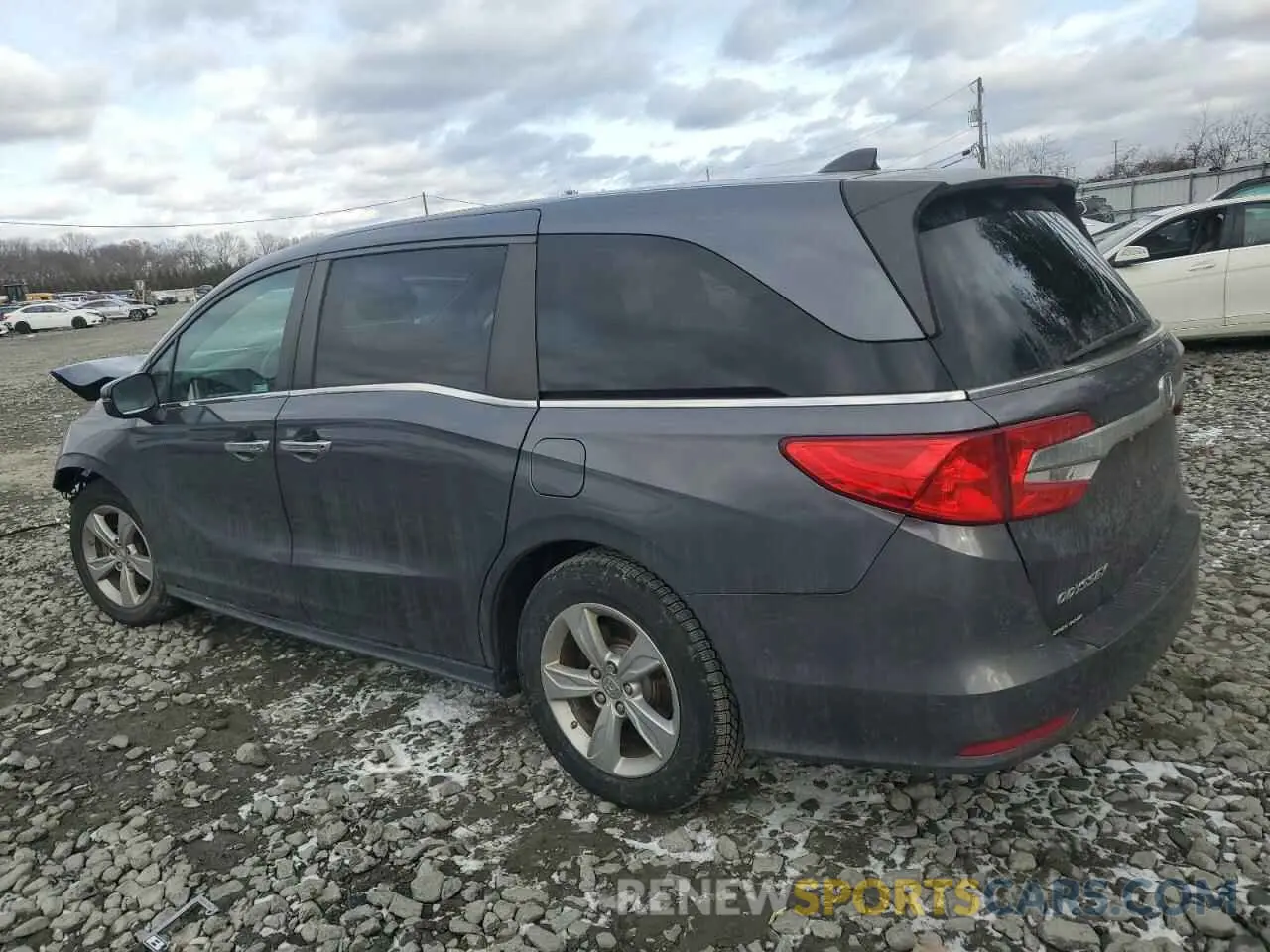 2 fotografías del automóvil dañado 5FNRL6H79KB054615 HONDA All Models 2019