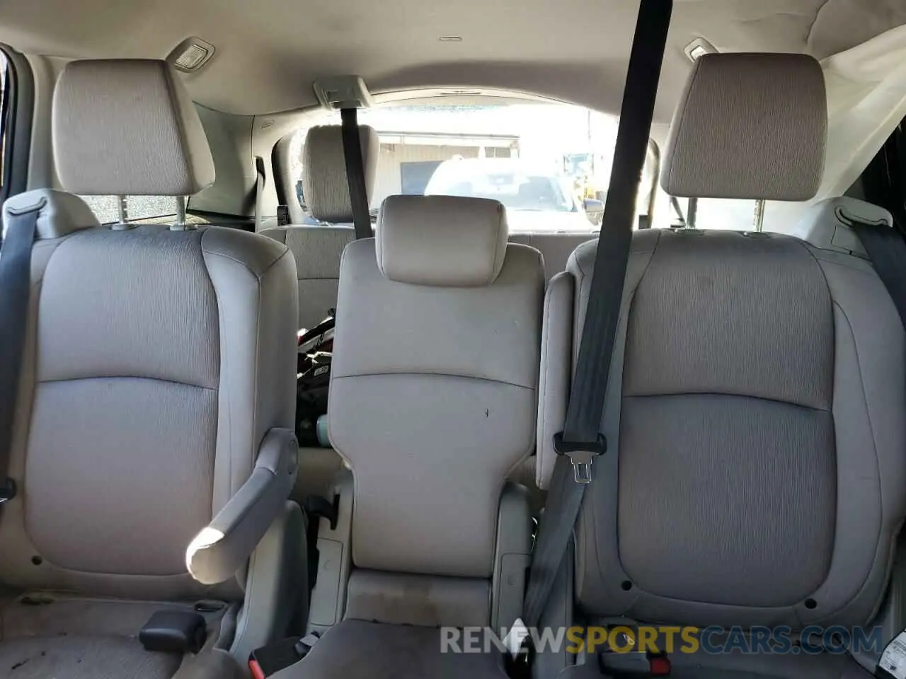 10 fotografías del automóvil dañado 5FNRL6H53LB071314 HONDA All Models 2020