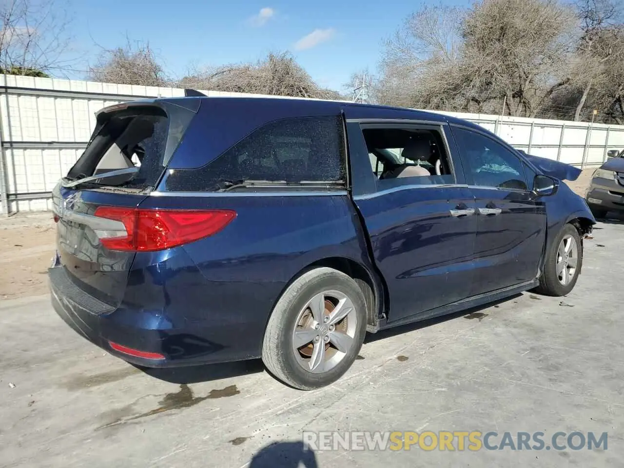 3 fotografías del automóvil dañado 5FNRL6H53LB071314 HONDA All Models 2020