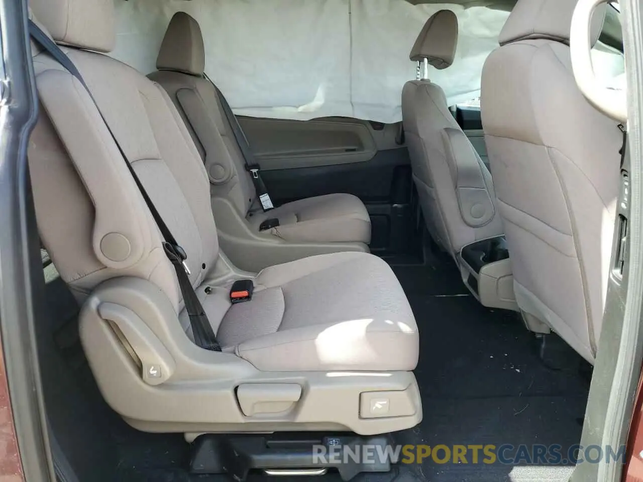 11 fotografías del automóvil dañado 5FNRL6H54LB048043 HONDA All Models 2020
