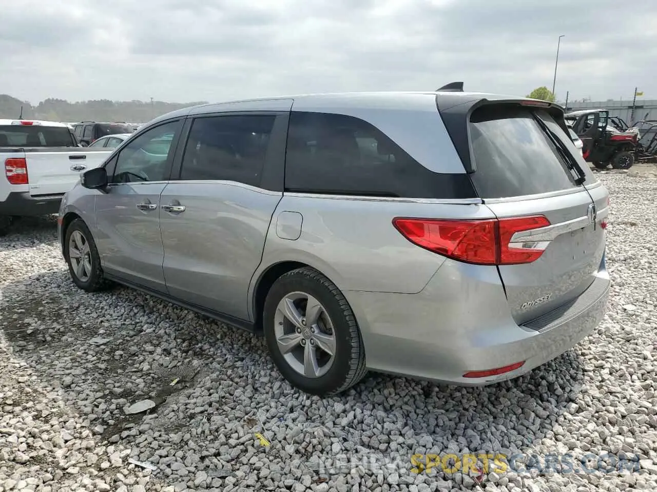 2 fotografías del automóvil dañado 5FNRL6H72LB048687 HONDA All Models 2020