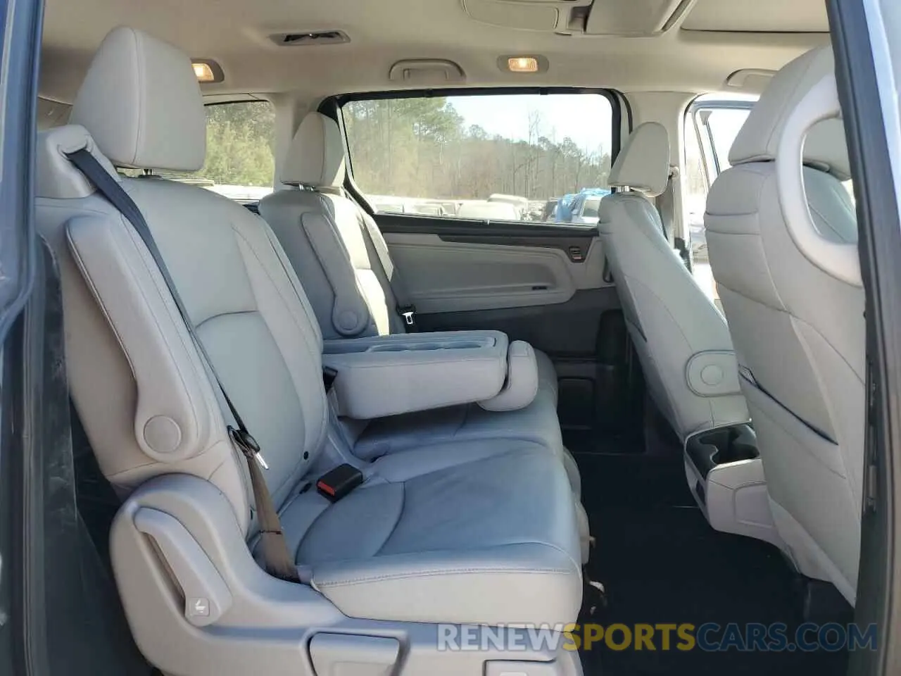 11 fotografías del automóvil dañado 5FNRL6H72LB050116 HONDA All Models 2020